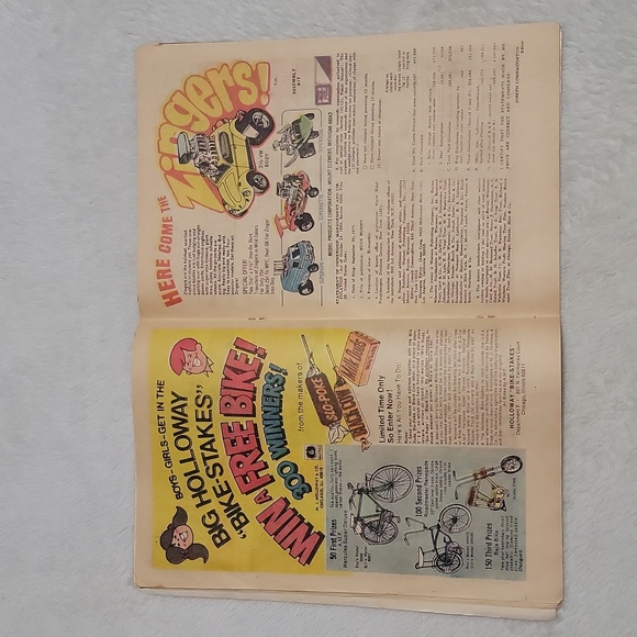 Bugs Bunny #134 Comic Book - Picture 7 of 13